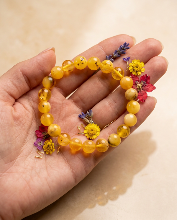Matte amber bracelet "Black boulders"