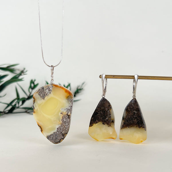 Baltijos gintaras naturalus