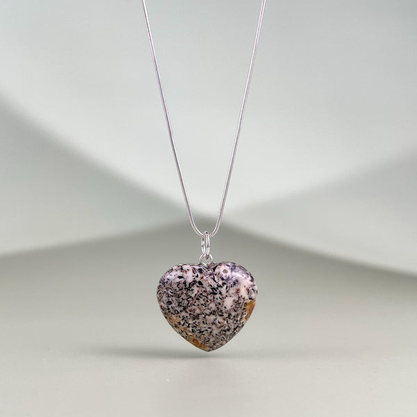 Amber heart, silver 925 "Ugnelė"