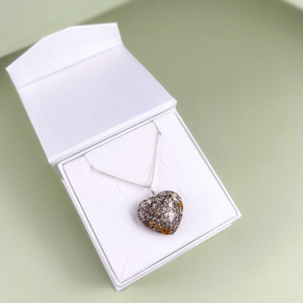 Amber heart, silver 925 "Ugnelė"