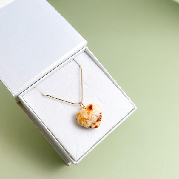 Gintaro širdis, auksuotas sidabras 925 "Šiluma"