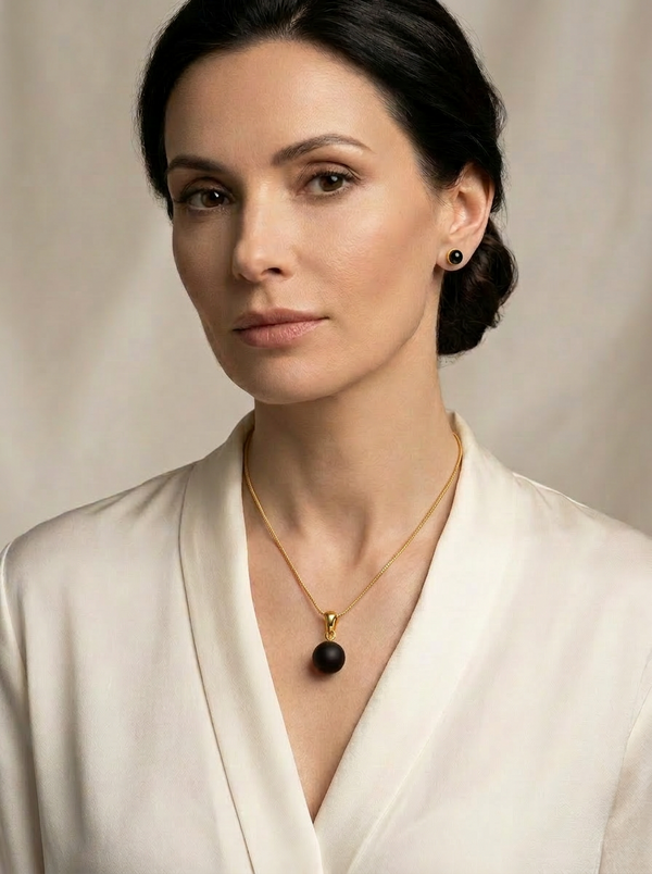 Gintaro rinkinys - pakabukas ir vinukai