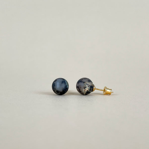 Neblizgaus gintaro auskarai vinukai 10mm skersmens, auksuotas sidabras 925 "Visata"