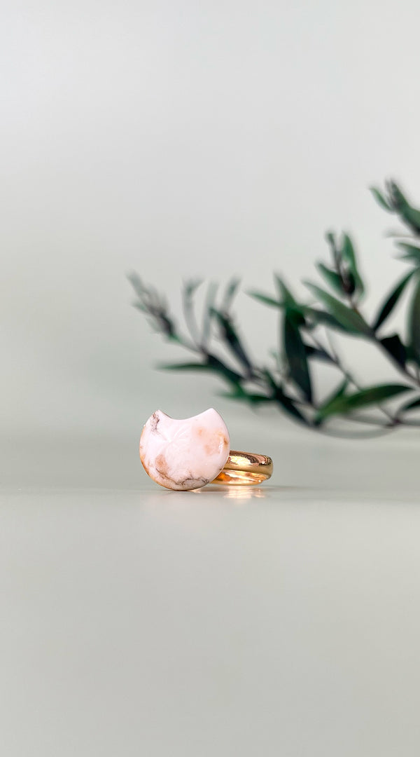 Gintaro žiedas, auksuotas sidabras 925 "Baltas mėnuo"