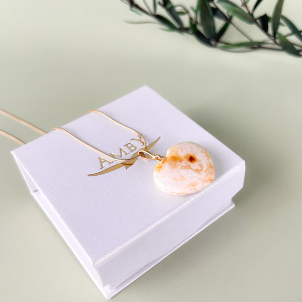 Gintaro širdis, auksuotas sidabras 925 "Mylimukė"