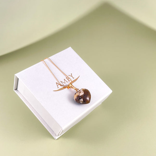 Gintaro širdis, auksuotas sidabras 925 "Puošni"