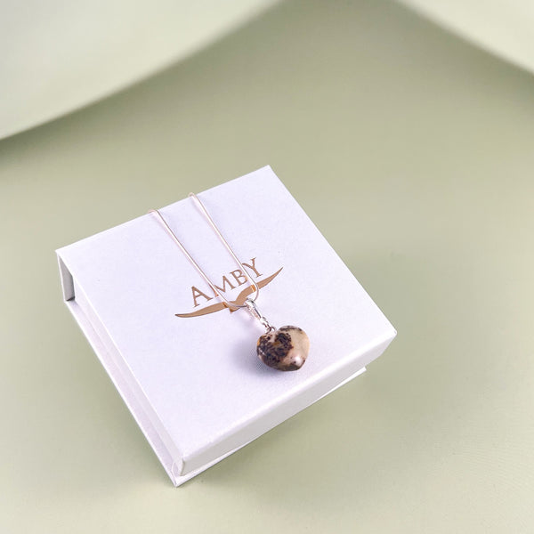 Gintaro širdis, sidabras 925 "Pilkutė"