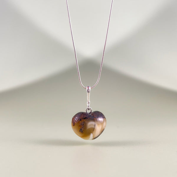 Gintaro širdis, sidabras 925 "Bangelė"