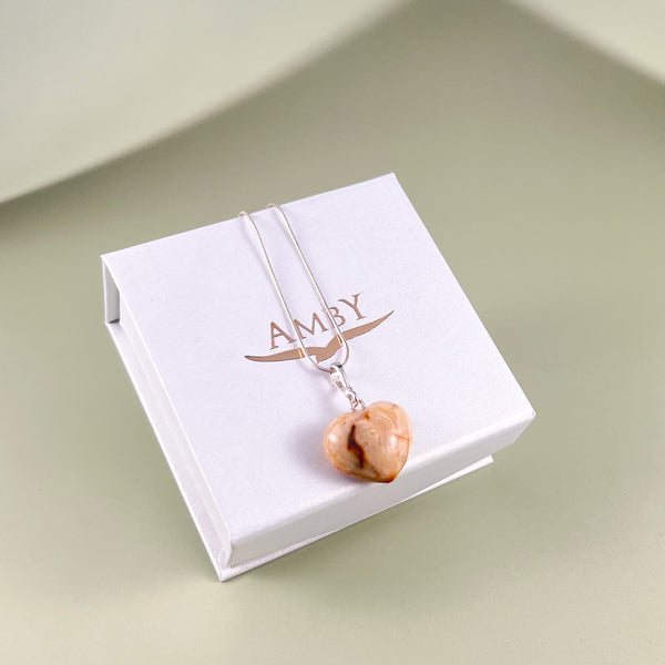 Gintaro širdis, sidabras 925 "Laimė"