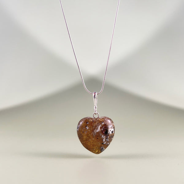 Gintaro širdis, sidabras 925 "Miško upė"