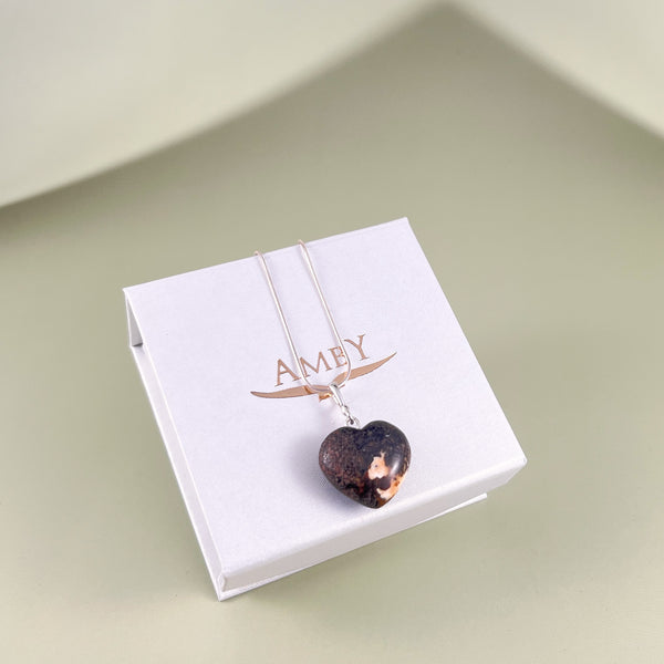 Gintaro širdis, sidabras 925 "Šviesa"