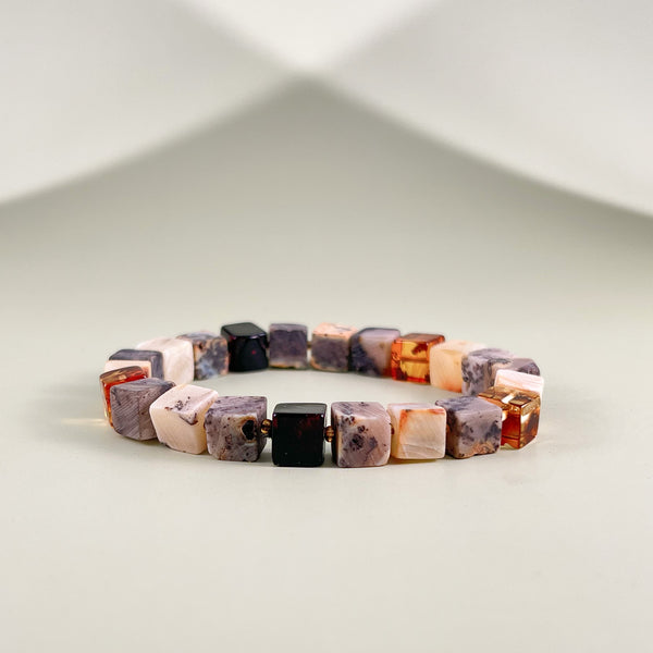 Gintaro apyrankė "Marga kuba"