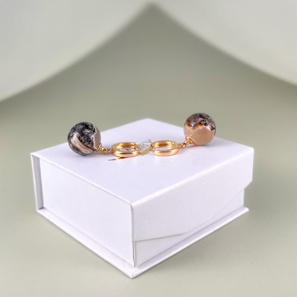 Gintaro auskarai, auksuotas sidabras 925 "Žemės Raižiniai"