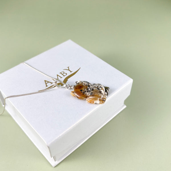 Gintaro pakabukas, sidabras 925 "Mažas keliautojas"