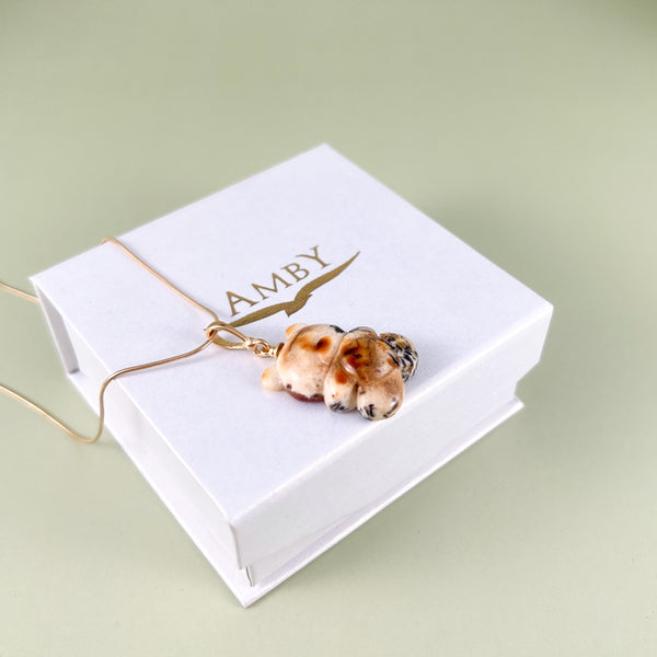 Gintaro pakabukas, auksuotas sidabras 925 "Tylus meškiukas"