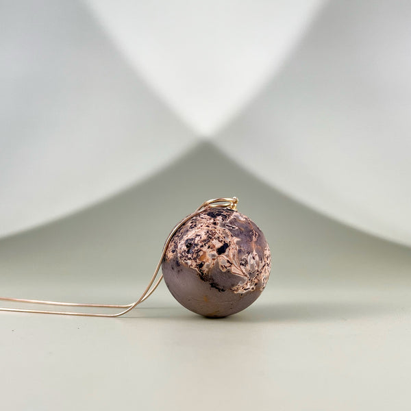 Gintaro pakabukas, auksuotas sidabras 925 "Pasaulis"