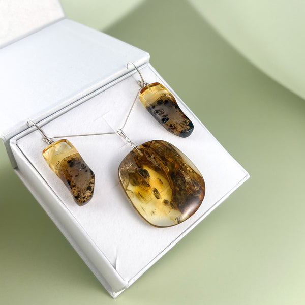 Gintaro rinkinys, sidabras 925 "Horizontai"