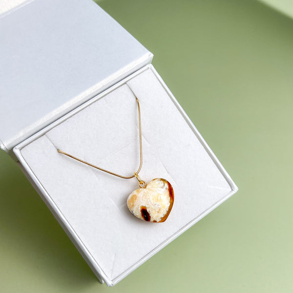 Gintaro širdis, auksuotas sidabras 925 "Aistringa"