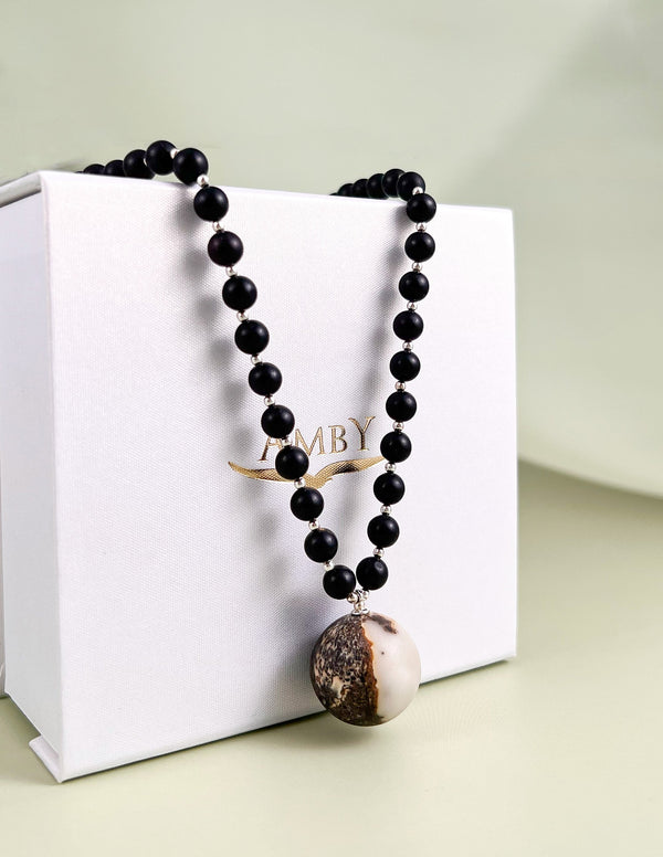 Juodo gintaro vėrinys 48cm, sidabras 925 "Juoda balta"