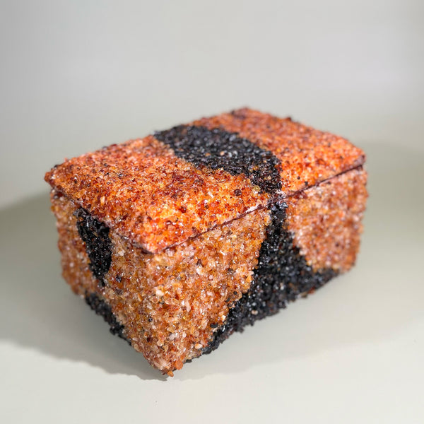 Gintaro dėžutė papuošalams iš medžio su Baltijos gintaru "Laisvė"