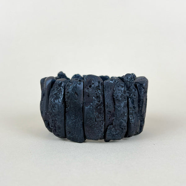 Juodo gintaro apyranke