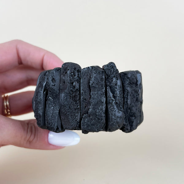 Juodo gintaro apyranke su zieve