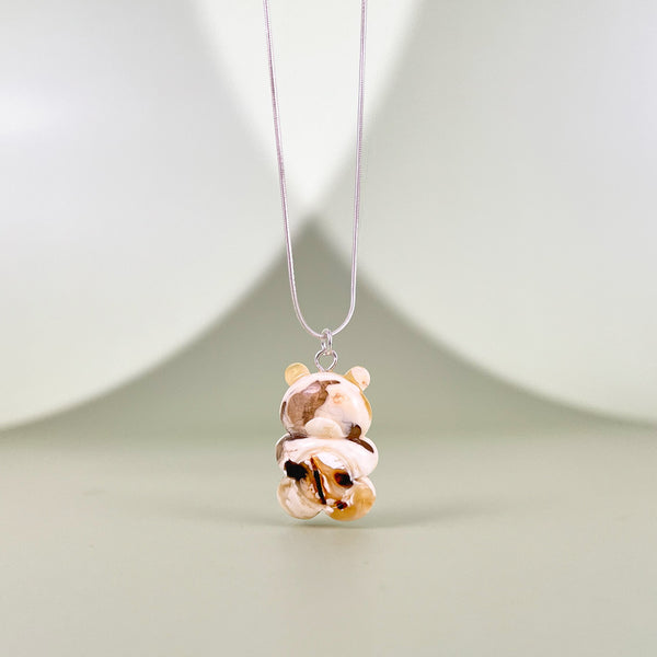 Pakabukas su gintaru tikru