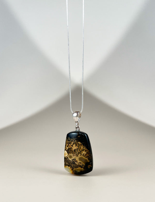 Gintaro pakabukas, sidabras 925 "Gili šviesa"