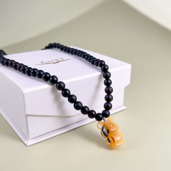 Vaikiškas gintarinis vėrinys 35cm "Ramybės meškiukas"