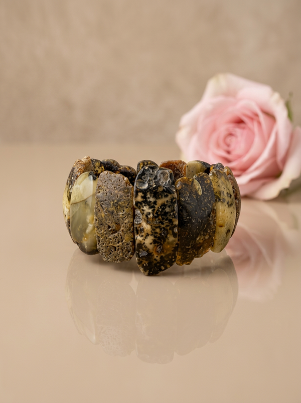 apyrankestambipltigintarine