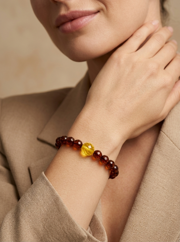 facetuota gintaro apyranke_1