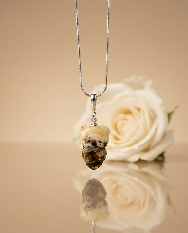 gintaro pakabukas su sidabru