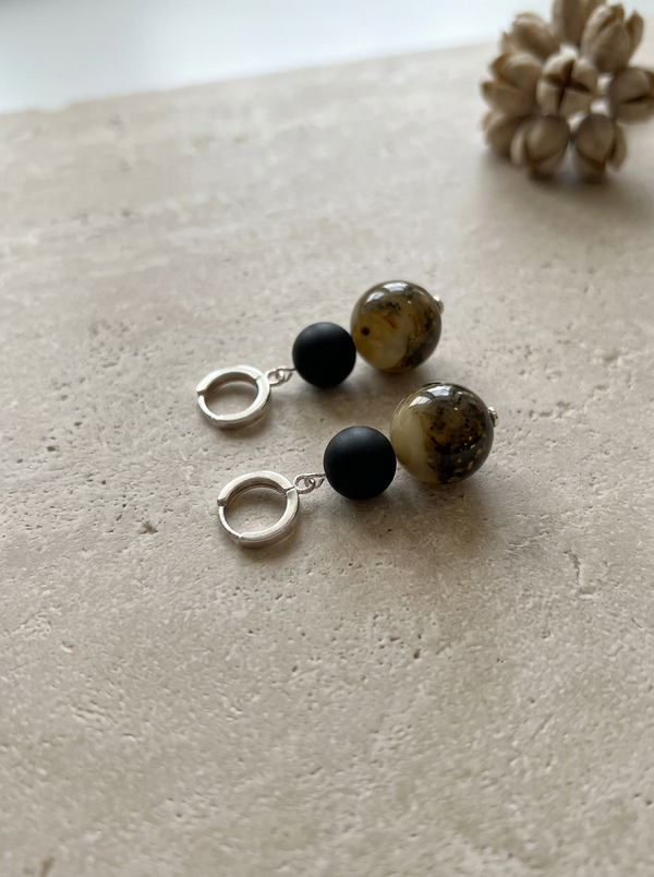 Gintaro auskarai moterims