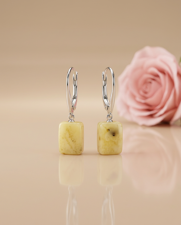 Gintaro auskarai, sidabras 925 "Gelsvi kubeliai"