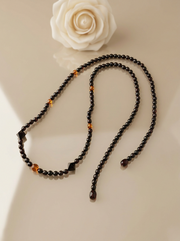 ilgasgintarinisverinys