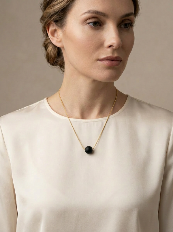 juodas neblizgus gintaras