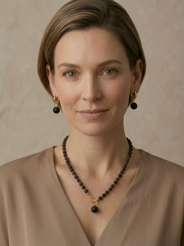 juodo_gintaro_auskarai_ir_verinys