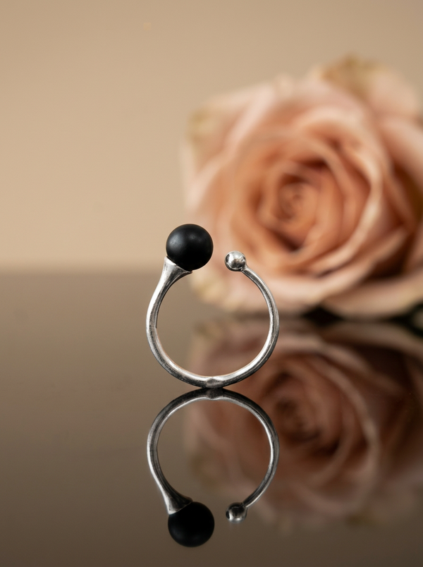 Gintarinis žiedas auksuotas/sidabras 925 "Naktis"