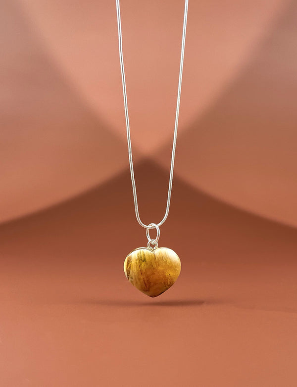 Gintaro širdis, sidabras 925 "Karšta meilė"