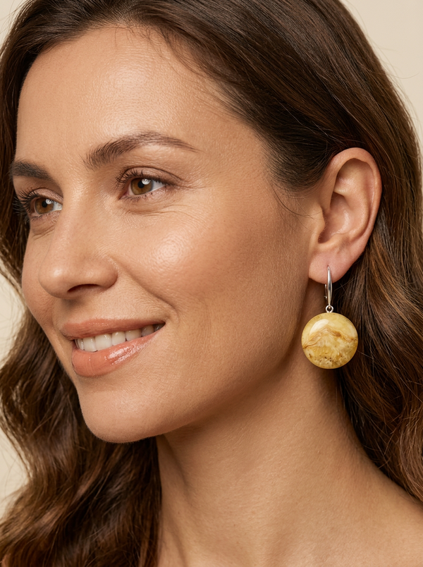 karalisko_gintaro_auskarai_modernus