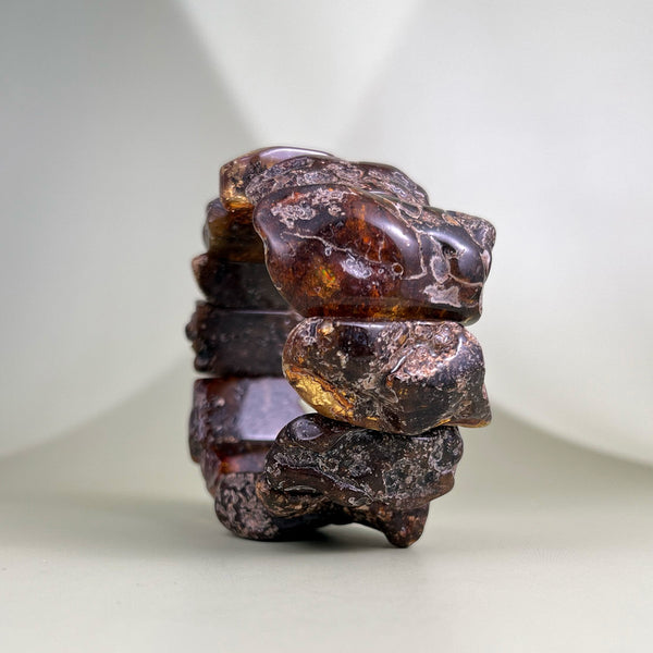 Gintarinė apyrankė "Girios ošimas"