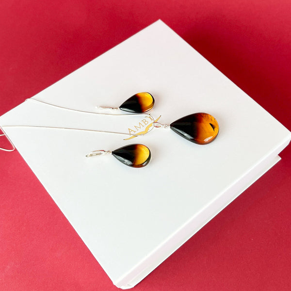 šviesaus gintaro auskarai ir pakabukai