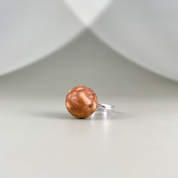 Gintaro žiedas,  sidabras 925 "Venera"